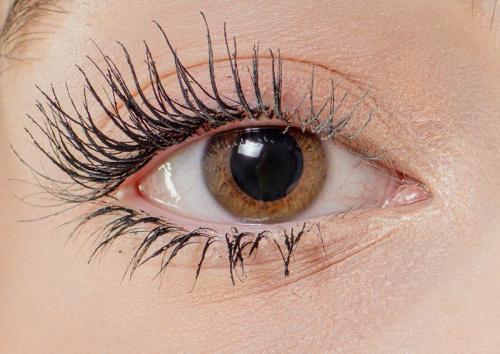 Увеличьте объем и длину своих ресниц с помощью макияжа 06