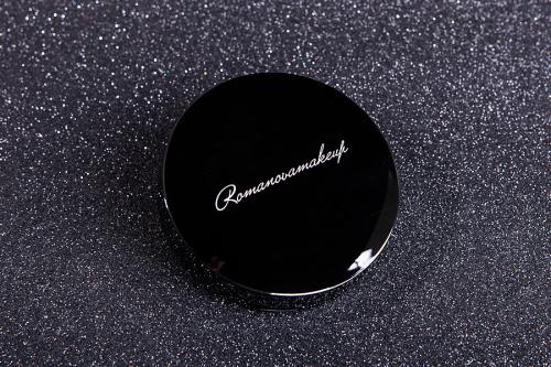 11 лучших рассыпчатых пудр для лица. GOSH Mineral Powder 09