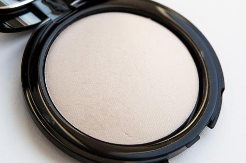 11 лучших рассыпчатых пудр для лица. GOSH Mineral Powder 11