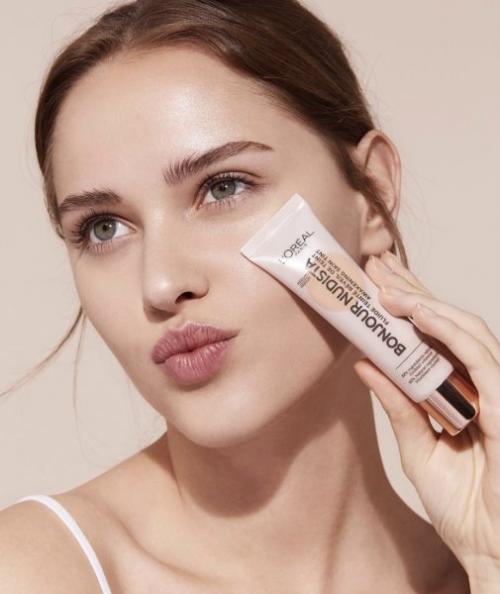 Можно ли использовать тональный крем для устранения прыщей на теле. Особенности выбора тонального крема для проблемной кожи