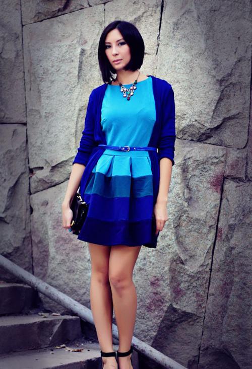 Как синее платье брюнетки повлияло на дизайн одежды в целом. Кому подходит синее платье, его популярные фасоны и оттенки