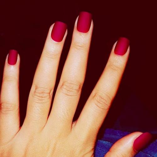 Каким цветом накрасить ногти. Лак для ногтей от А до Я