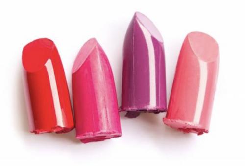 Как выбрать кисть для помады по цвету кожи. Поцелуй на удачу: как подобрать цвет помады?