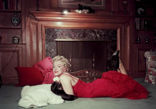 Как повторить макияж в стиле Мэрилин Монро. 8 секретов визажиста Мэрилин Монро, которые превратили обычную девушку в икону стиля 11