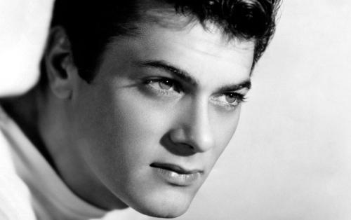 8 бьюти-секретов визажиста Мэрилин Монро. 8 секретов визажиста Мэрилин Монро, которые обычную девушку превратили в икону стиля 17