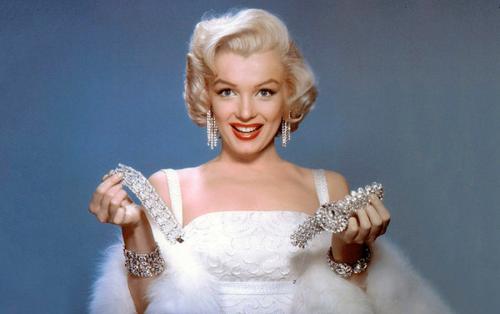 8 бьюти-секретов визажиста Мэрилин Монро. 8 секретов визажиста Мэрилин Монро, которые обычную девушку превратили в икону стиля 04
