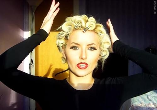 Как называлась короткая стрижка мерлин Монро. Процесс создания