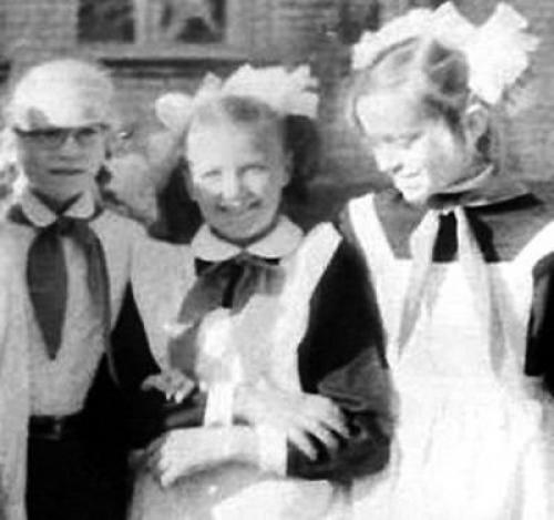 Первая Любовь Евгения Миронова. Евгений Миронов и его женщины. Брак с Астаховым в Германии