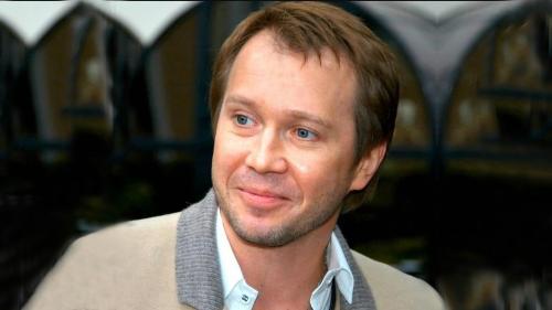 Какие качества Евгений Миронов ценил в своих партнёршах. Евгений Миронов: Яркие роли, любовь и нелепые слухи в судьбе застенчивого романтика
