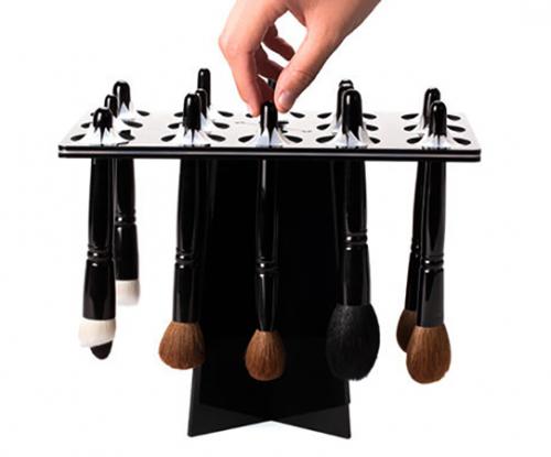 Как хранить выдвижную кисть для губ, чтобы она прослужила дольше. Как хранить кисти для макияжа правильно