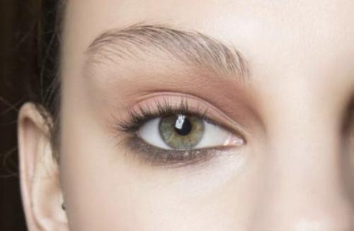 Цветовая гамма для зеленых глаз. Какими тенями красить зеленые глаза?
