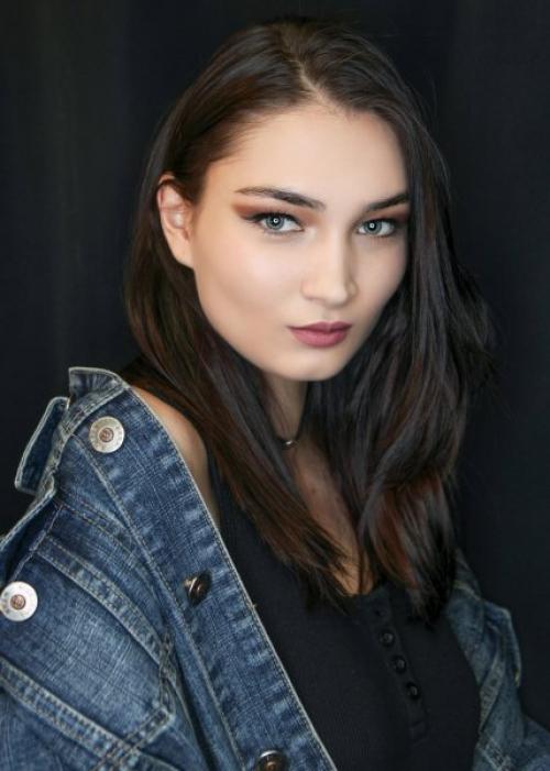 Какие оттенки и текстуры лучше всего подходят для соблазнительного макияжа. Игривое настроение: как сделать сексуальный макияж?