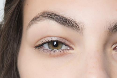 Какие ошибки при нанесении макияжа могут испортить соблазнительный образ. Ошибки в макияже, которые портят фотографии