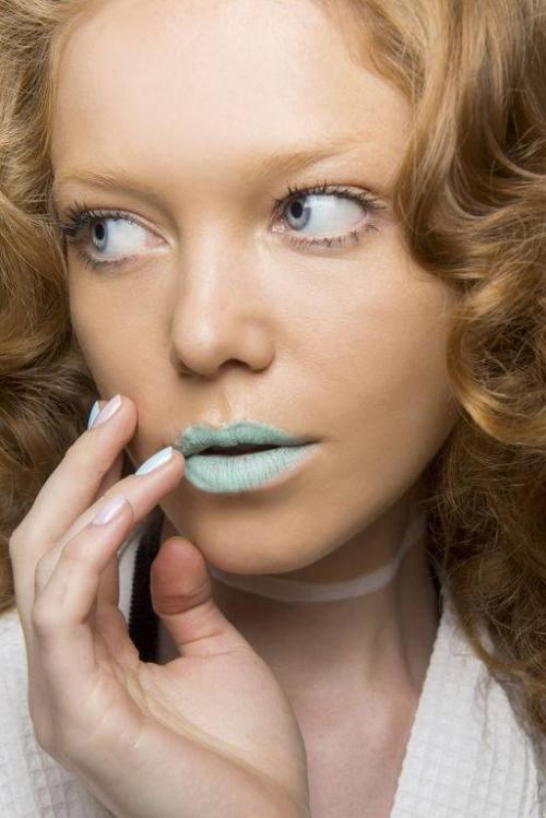 Как важно качество макияжа для мужского восприятия. «Не надо прятать губы под помадой!»: что думают мужчины о макияже?