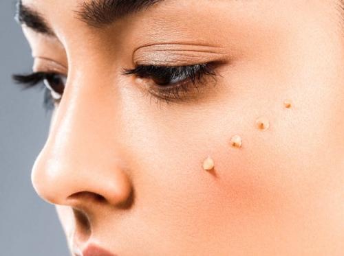 Как приготовить белый тональный крем в домашних условиях. Светлая сторона: как осветлить тональный крем?