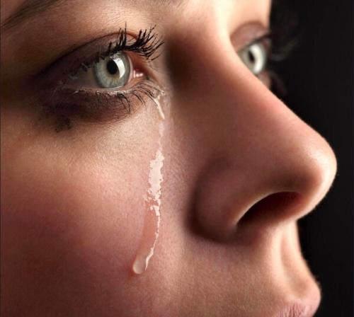 Почему слезятся и краснеют глаза после наращивания ресниц. Какие последствия для глаз могут быть после наращивания ресниц? 15 Почему слезятся и краснеют глаза после наращивания ресниц. Какие последствия для глаз могут быть после наращивания ресниц? 15