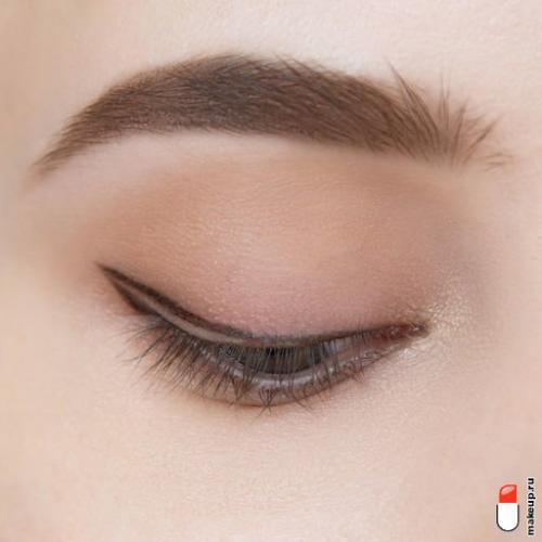 Виды стрелок. 7 самых популярных видов стрелок для глаз