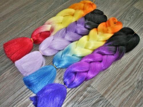 Какие дополнительные украшения можно использовать с прической коб. Создание причёски с канекалоном: оригинальный образ доступен каждому