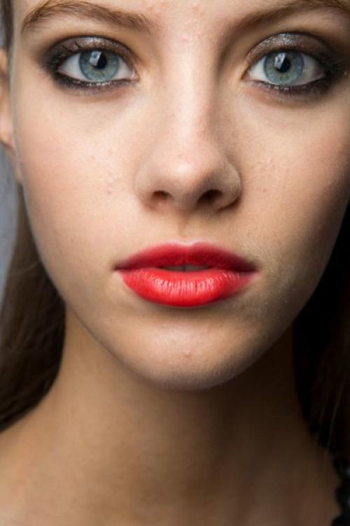 Как выбрать оттенок красной помады, который смотрится идеально. Как правильно подобрать Цвет помады по цветотипу лица?