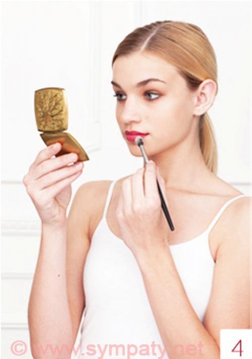 Как правильно наносить и фиксировать красную помаду. Пошаговая инструкция по нанесению красной помады: