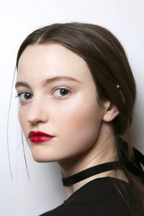 Как выбрать оттенок красной помады, который смотрится идеально. Как правильно подобрать Цвет помады по цветотипу лица?