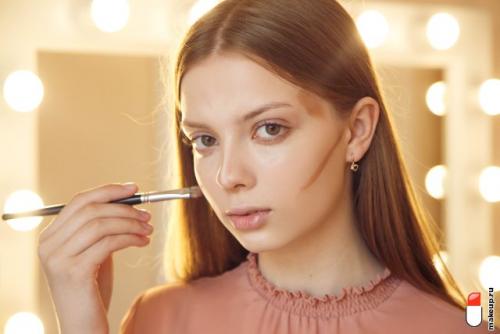 Какие основные шаги включает в себя базовый макияж из 7 приёмов. Правильный порядок нанесения макияжа: пошаговая инструкция
