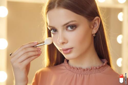 Какие основные шаги включает в себя базовый макияж из 7 приёмов. Правильный порядок нанесения макияжа: пошаговая инструкция