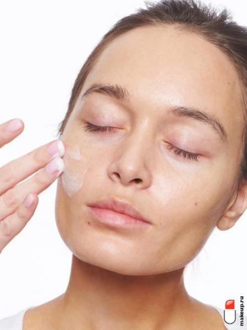 Какие основные шаги включает в себя базовый макияж из 7 приёмов. Правильный порядок нанесения макияжа: пошаговая инструкция