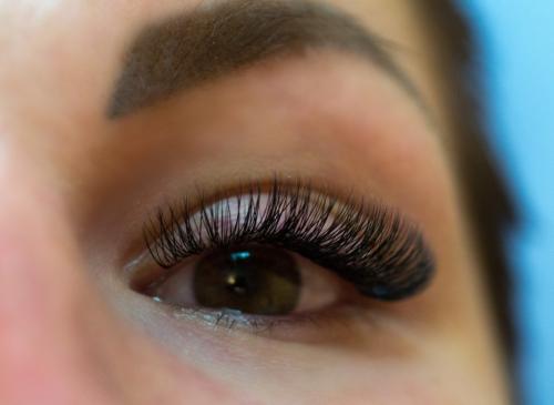 Новая формула красоты: Японская технология наращивания ресниц 2025 02