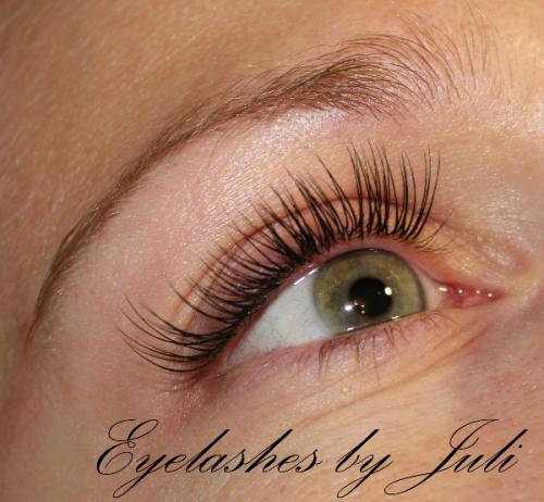 Какие этапы включает в себя процедура наращивания ресниц по японской технологии. Мастер-класс: наращивание ресниц по японской технологии