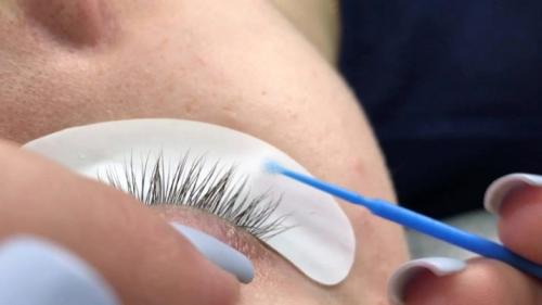 Ламинирование ресниц уход. Ламинирование ресниц: что это, как делается, сколько времени занимает