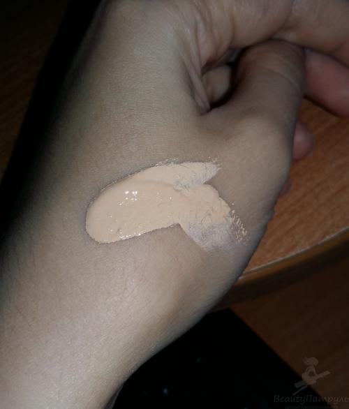 Обзор тонального крема NYX Stay Matte But Not Flat: идеальный мат без тусклости 02