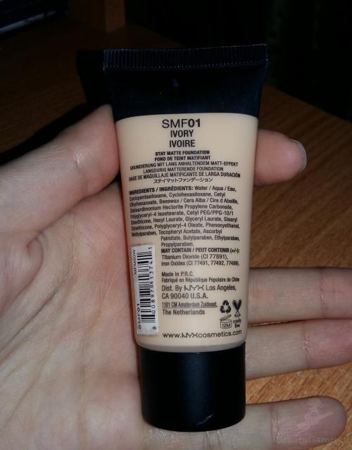 Обзор тонального крема NYX Stay Matte But Not Flat: идеальный мат без тусклости 01