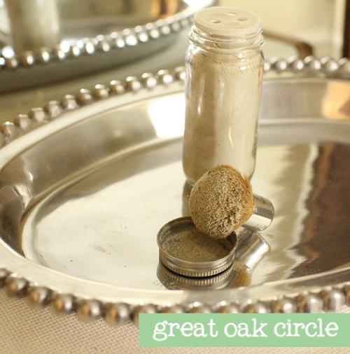 Пудра из крахмала. Самодельная полупрозрачная пудра для лица.