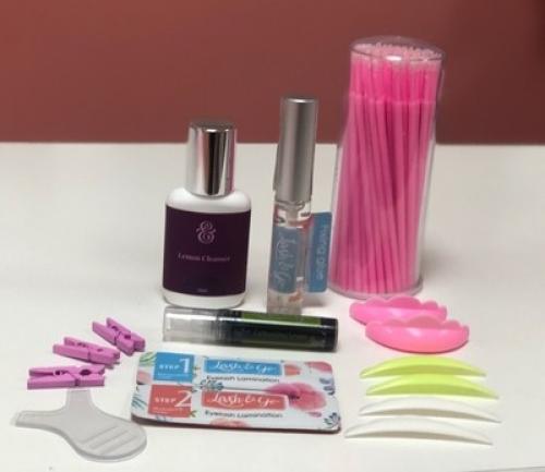 Какой инструмент необходим для фиксации ресниц в правильном положении во время процедуры ламинирования. Ламинирование ресниц: что это, как делается, сколько времени занимает