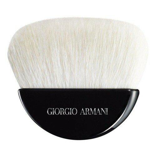 Как наносить тональный крем NYX для натурального эффекта. Как наносить тональную основу кистью?