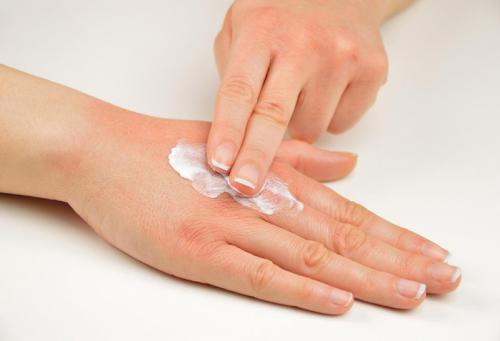 Почему кожа обветривается и как это предотвратить. Советы –, как предотвратить обветривание 01