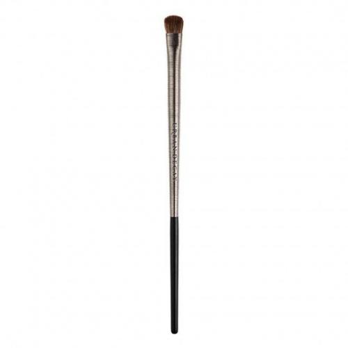 Какой инструмент лучше всего подходит для нанесения теней с эффектом. Стираем границы: как выбрать кисть для растушевки теней?