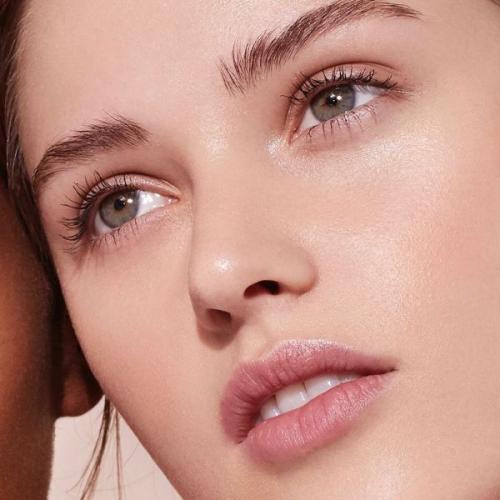 Какой эффект можно добиться с помощью перламутровых теней. Блестящее решение: бьюти-средства с перламутровым эффектом