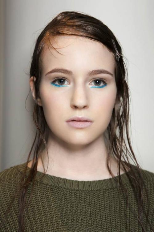 Какие оттенки и формы румян стоит избегать при коррекции круглого лица. Макияж для круглого лица: особенности