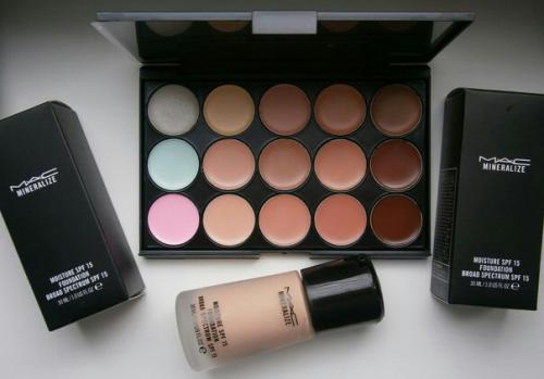 Хит продаж? Палитра корректоров MAC (мак), 15 цветов? 01 Хит продаж? Палитра корректоров MAC (мак), 15 цветов? 01