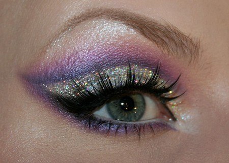 Правильный макияж для зеленых глаз способен превратить женщину в необыкновенную, обладающию гипнотическими данными леди. 03 Правильный макияж для зеленых глаз способен превратить женщину в необыкновенную, обладающию гипнотическими данными леди. 03