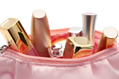 Что должно быть в косметичке? 01