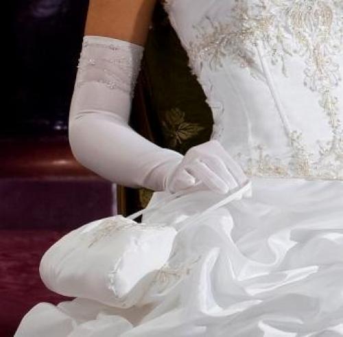 Что можно и нужно положить в сумочку невесты. 08 Что можно и нужно положить в сумочку невесты. 08