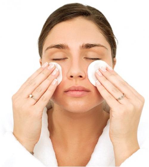 Правила снятия макияжа. 01