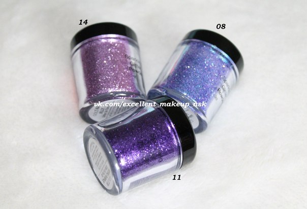 Глиттер. (Англ.  Glitter - блестки; средство макияжа, придающее блеск. 01