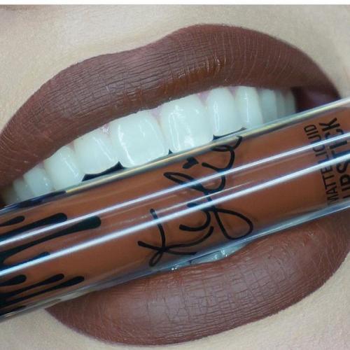 В этом году осень - время смелых женщин. 02