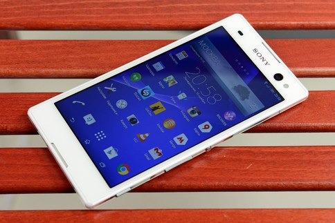 Обзор смартфона Sony Xperia C3: упячка по себячкам. 03 Обзор смартфона Sony Xperia C3: упячка по себячкам. 03