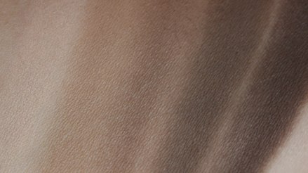 А как на счет, ставшей уже классикой, темы матовых теней нюдовых оттенков! 05