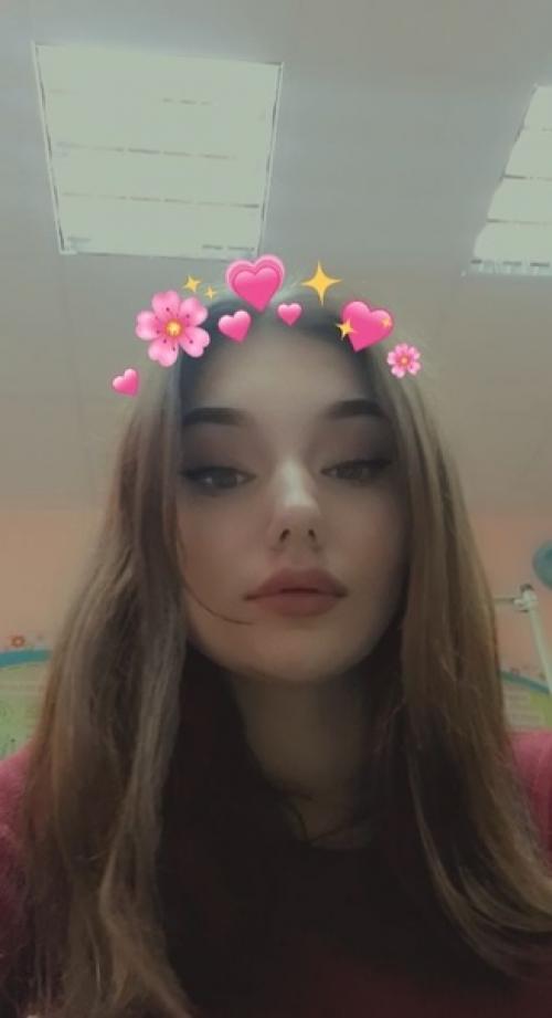 Мне 15 лет, после 9 класса хочу пойти на паркмахера визажиста, как думаете, стоит? 02